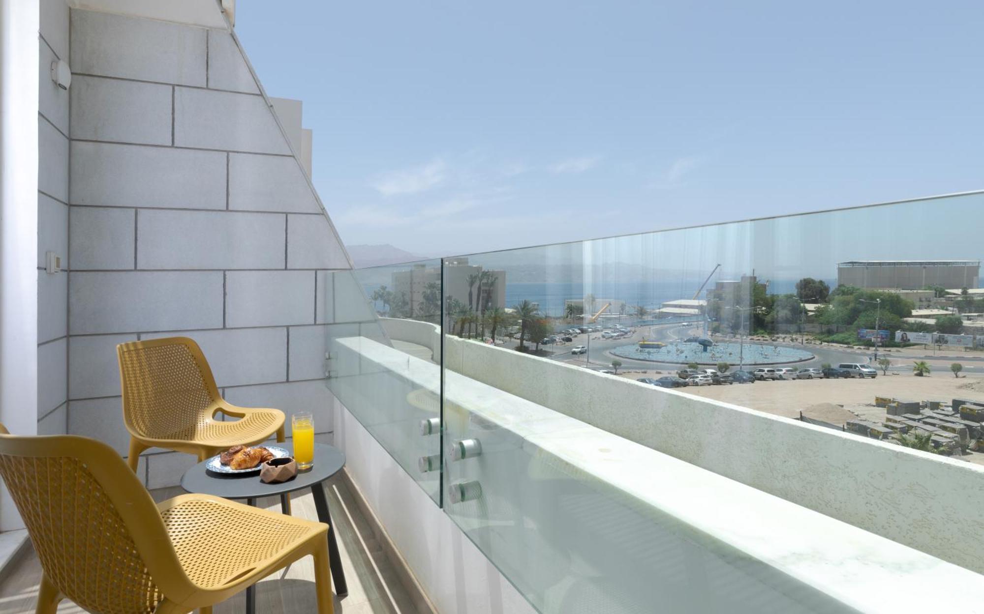 Appartement סוויטה ים בוטיק רק 50 מטר מהים במתחם Seaside היוקרתי עם בריכה - By Seaelo *