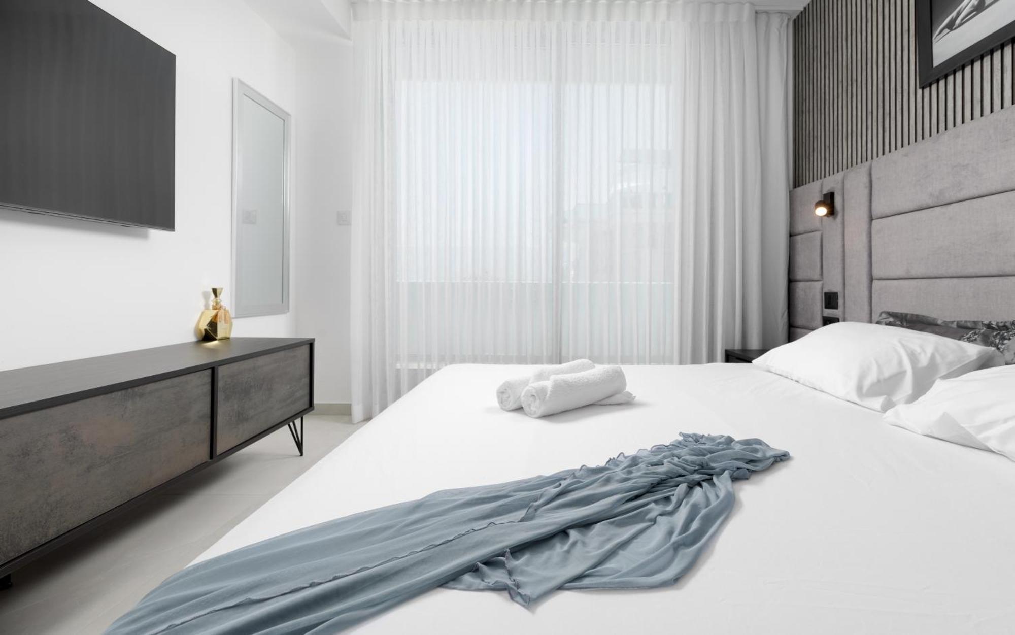 Appartement סוויטה ים בוטיק רק 50 מטר מהים במתחם Seaside היוקרתי עם בריכה - By Seaelo *